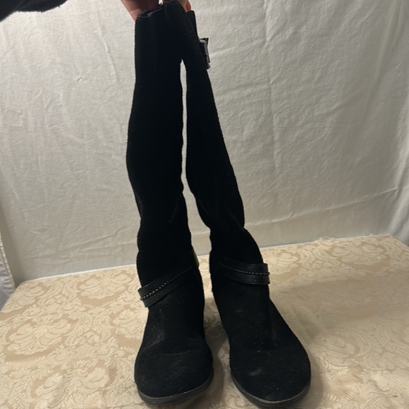 Ladies black suede boots, 8 1/2 - Picture 2 of 5